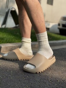 <span class=keywords><strong>Sandalias</strong></span> Unisex <span class=keywords><strong>Yeezy</strong></span> de Punta Abierta con Suela Gruesa de EVA de Alta Calidad, Duraderas, Cómodas y Ligeras para Exteriores y Hogar - Product Image 6