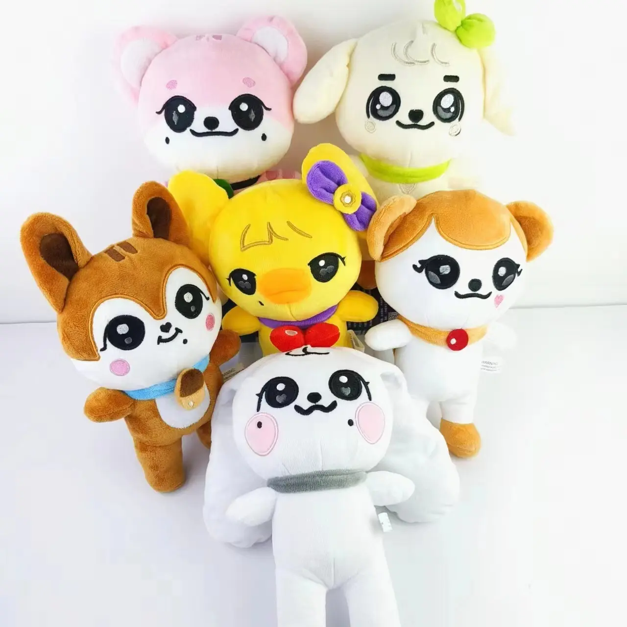 Ive Cherry peluche Kawaii Anime dibujos animados Jang Won Young Minive Yujin figura almohada Fans regalo Animal relleno Ive peluche juguete