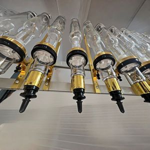 Machine de remplissage manuelle de parfum haut de gamme 2026 à 12 têtes, distributeur de fragrance, équipement de bar pour la vente au détail en boutique, remplisseur de flacons - Product Image 4