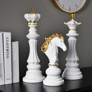 Jeu d'échecs de luxe en polyrésine, personnalisé, 21 pièces, décor roi, <span class=keywords><strong>reine</strong></span> et cheval, ornement de jardin pour salon - Product Image 2