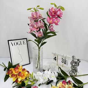 QYYM-516 8 Têtes de Magnolia Qianxi, Décoration Florale Artificielle de Noël de Haute Qualité, Technique Artisanale pour les Occasions de Remise de Diplôme - Product Image 5
