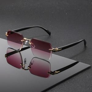 Gafas de Sol Rectangulares de Aleación Retro Modernas 2025 con Logotipo Personalizado, Gafas de Sol Cuadradas con Gradiente sin Montura UV400 para Hombre y Mujer - Product Image 3