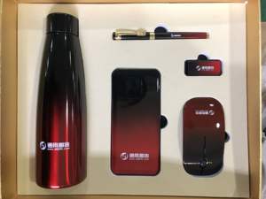 Ensemble cadeau d'entreprise de luxe annuel pour client VIP, ensemble cadeau d'affaires de promotion unique avec souris pour ordinateur portable à ventouse - Product Image 3