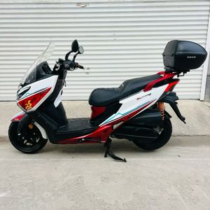 Motocyclette d'occasion Gwangyang 250 Land Cruise à <span class=keywords><strong>essence</strong></span> avec injection électronique et moteur refroidi par eau - Product Image 4