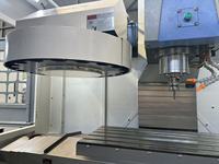 Centre d'usinage vertical CNC pour métaux VMC640 à 3 ou 4 axes avec système de commande FANUC GSK