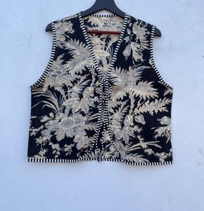Chaleco acolchado de algodón hecho a mano para mujer, chaleco con cuello en V y Parte delantera abierta con estampado Floral, cómodo diseño Dori, ropa de calle informal corta - Product Image 1