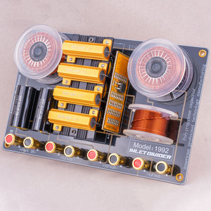 ครอสโอเวอร์เน็ตเวิร์ก 2 ทาง ปี <span class=keywords><strong>1992</strong></span> สำหรับลำโพงคู่ขนาด 12-15 นิ้ว 1000 วัตต์ ตัวแบ่งความถี่ 2 ทาง เสียงแหลม/เสียงเบส ลำโพงครอสโอเวอร์ 2 ทาง - Product Image 3