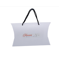 Boîte cadeau d'oreiller transparente personnalisée matériaux recyclés pour extensions de cheveux chaussettes emballage en fourrure poignée pratique logo estampillé à chaud