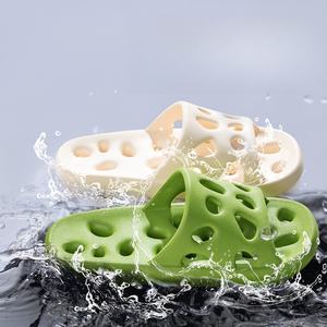 Claquettes de Douche en EVA Personnalisées de Haute Qualité, Vente en Gros, Plates et Décontractées d'Été à Bout Fermé pour Hommes et Couples - Product Image 2