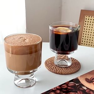 Vaso de Vidrio de Tallo Alto y Elegante para Café Frío, Agua, Frutas, Postres, Helados - Cristalería Premium - Product Image 1