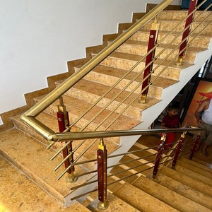 Sistema de barandilla de acero inoxidable, solución de seguridad moderna, duradera y elegante para escaleras, balcones y cubiertas - Product Image 1