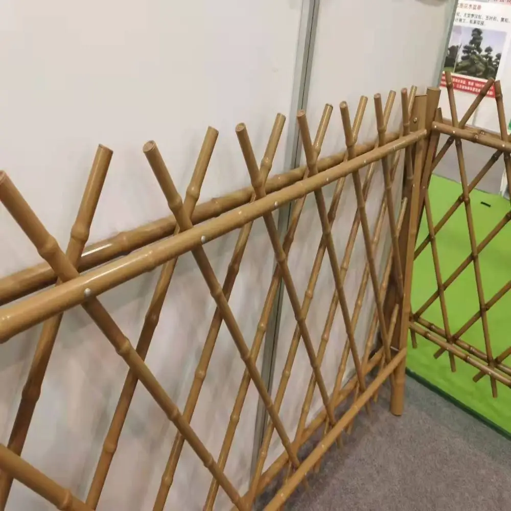 Poteaux clôture bambou traité revêtement épais mur extérieur Moso bambou synthétique bambou à vendre personnalisé grande décoration naturelle 335g