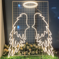 Vente en gros Dropshipping Art mural Ailes 3D Grande enseigne au néon Lucky Led pour mur Chambre Fête