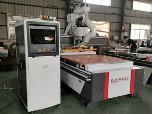 Machine de fraisage CNC de type linéaire ATC 1325 avec magasin de 12 outils pour le fraisage et la gravure du bois et de l'acrylique - Product Image 4