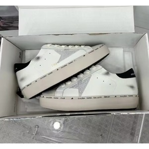 รองเท้าหนังวัวแท้คุณภาพสูง รุ่นคลาสสิค Dirty Little Shoes ประดับดาวสีทอง แต่งหางสีเงิน เพิ่มความสูงแบบซ่อนเร้น - Product Image 5