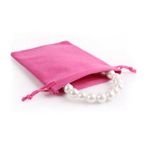 Pochette à cordon en velours rose de luxe personnalisée 5*7cm, petits sacs à bijoux recyclables pour montres et écouteurs - Product Image 4