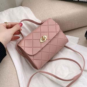 Foreign Trade Diamond Pattern Single-Shoulder Women's Bag 2024 All-Match Fashion Simple Crossbody Hand-Held Small <b>Square</b> Lock - Product Image 3