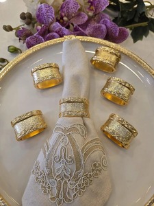 Anillos de Servilleta Metálicos en Oferta para Decoración de Mesa, Elegantes Porta Servilletas para Mesa de Comedor para el Hogar y Restaurantes Disponibles a Buen Precio - Product Image 3