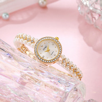 Bracelet-montre transfrontalier de luxe léger en forme de goutte d'eau avec perles, mouvement à quartz, style médiéval, design perlé fait main