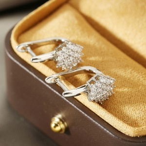 Hot Selling Cluster <b>Set</b> Vvs Gra Moissanite Brilliant Star Jewelry 14k Gold Filled Brilliant Star U Shaped Hoop <b>Earrings</b> Huggies - Product Image 3