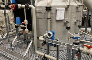 Débitmètre électromagnétique Endress+Hauser Proline Promag E 100 5E1B pour liquides chimiques conducteurs - Product Image 4