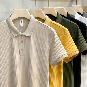 Chemises polo pour hommes de haute qualité à manches courtes, séchage rapide, imprimés rayés avec décoration boutonnée, tissu polyester de qualité pour hommes - Product Image 1