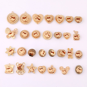 Dijes <span class=keywords><strong>de</strong></span> Metal <span class=keywords><strong>con</strong></span> Forma <span class=keywords><strong>de</strong></span> Oso y Corazón <span class=keywords><strong>con</strong></span> Efecto <span class=keywords><strong>de</strong></span> Goteo <span class=keywords><strong>de</strong></span> Aceite para Decoración <span class=keywords><strong>de</strong></span> Joyería DIY en Suéteres y Camisetas - Product Image 2