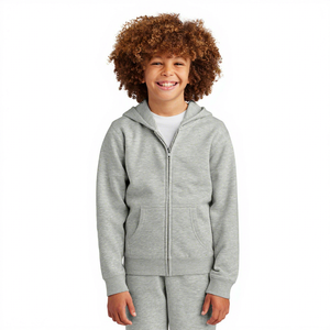 Sweat-shirt à capuche gris pour enfants, personnalisé avec poches avant, confortable et décontracté pour les activités de plein air, ensemble unisexe - Product Image 1