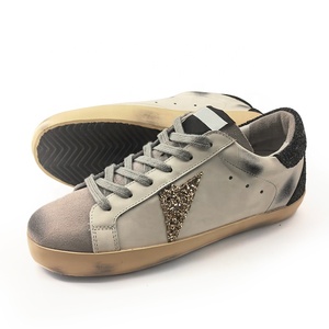 Zapatillas de Mujer de Cuero de Grano Completo Marrón con Estrella Dorada Brillante, Estilo Retro, Transpirables, Suaves, para Invierno y Primavera - Product Image 3