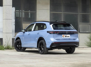 <span class=keywords><strong>Nuevo</strong></span> Auto 2026 Volkswagen <span class=keywords><strong>Tiguan</strong></span> L Pro 380TSI 4WD <span class=keywords><strong>R</strong></span>-<span class=keywords><strong>Line</strong></span> Edición Premium en Stock en Bishkek <span class=keywords><strong>Precio</strong></span> CIF: USD 40,800 - Product Image 5