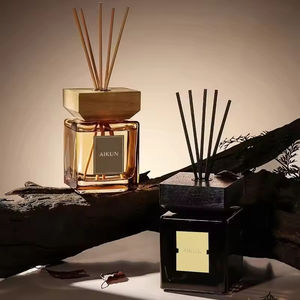 น้ำหอมปรับอากาศอิกุนคุณภาพสูง บรรจุ 200 มล. กลิ่นหอมติดทนนาน เป็นมิตรต่อสิ่งแวดล้อม ปราศจากสาร BPA พร้อมก้านไม้หอมแบบ DIY - Product Image 1