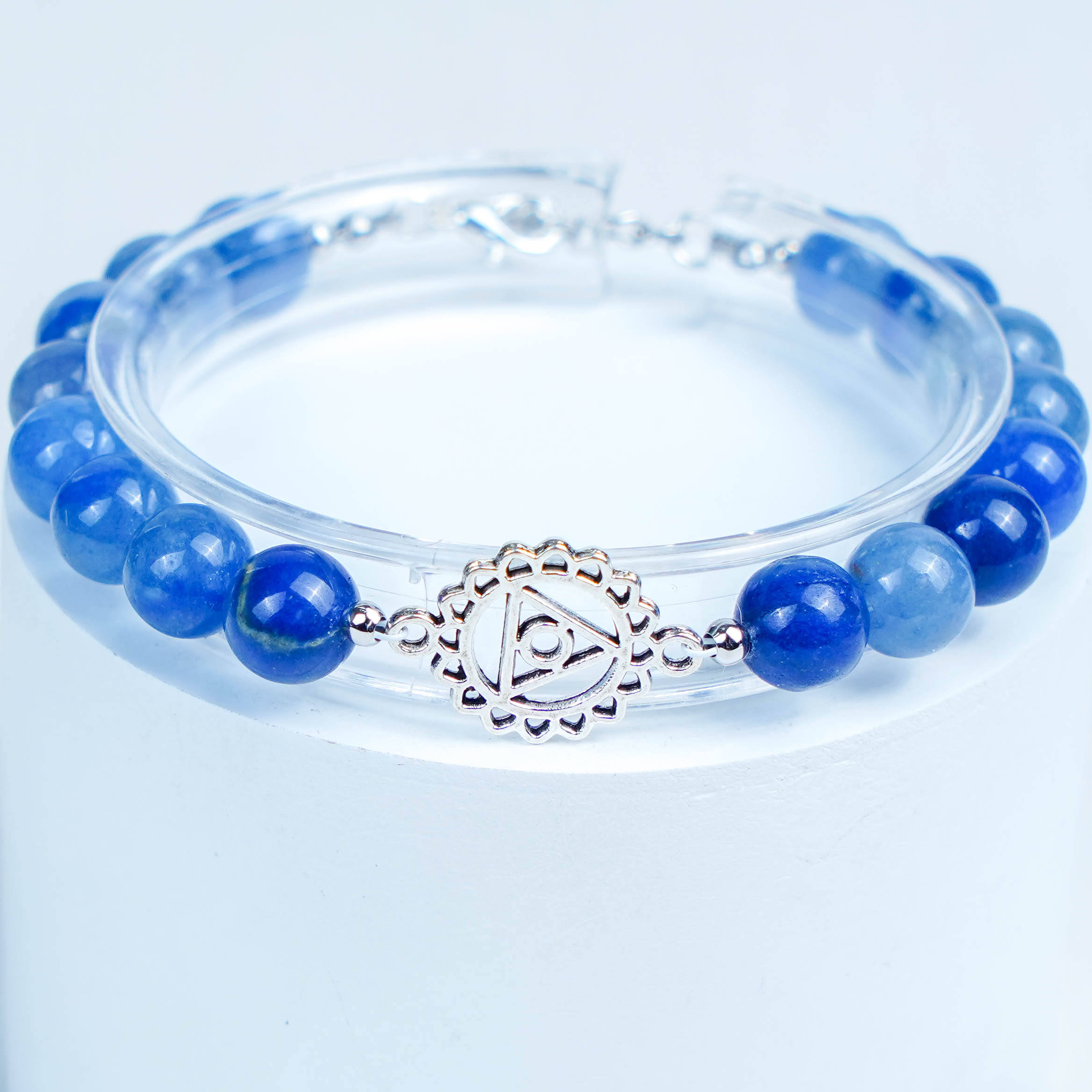 อะเวนติรีนสีน้ำเงิน