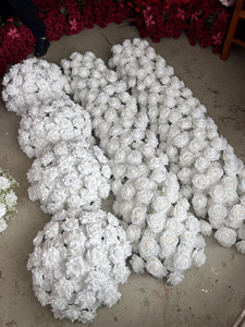 Centros de Mesa con Rosas Blancas de 200 cm para Decoración Floral de Mesa Principal en Bodas de Estilo Minimalista - Product Image 2
