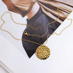2022 الحد الأدنى دائرة قلادة قلادة الفولاذ المقاوم للصدأ 18k الذهب مطروق قلادة مجوهرات الأزياء الهيب هوب كبير مُثبت ل هدية - Product Image 2