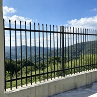 Panneau de clôture tubulaire en aluminium pour la sécurité domestique, durable, revêtement poudré, installation facile, extérieur