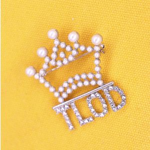 Broche <span class=keywords><strong>de</strong></span> Corona <span class=keywords><strong>de</strong></span> Cristal con Perlas Blancas y Circonitas Cúbicas para Mujer, Joyería <span class=keywords><strong>de</strong></span> Aleación con Letras, Ideal para Bodas y Compromisos, Regalo Perfecto - Product Image 5