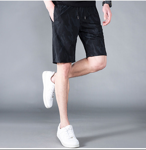 Pantalones cortos de seda helada para hombre, pantalones de cinco puntos, finos, de secado rápido, para verano 2025, nuevos pantalones deportivos de ocio, a la moda y cómodos. - Product Image 2