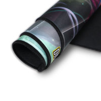 Tapis de jeu XXL personnalisé avec logo, base en caoutchouc antidérapante, bord cousu imperméable, flexible, enroulable, tapis de bureau portable
