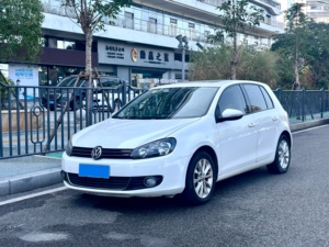 <span class=keywords><strong>Volkswagen</strong></span> <span class=keywords><strong>Golf</strong></span> FV7144TFATG <span class=keywords><strong>2013</strong></span> de Origen Chino - Auto Usado con Transmisión Automática 1.4T para Exportación - Product Image 1