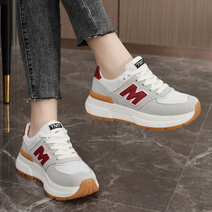 Nouvel arrivage de chaussures confortables et décontractées pour femmes baskets de marche légères à la mode - Product Image 4