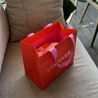 Sac shopping en papier de luxe orange personnalisé avec ruban rose, poignée et logo en feuille d'or, sac cadeau pour boutique de cosmétiques et de vêtements