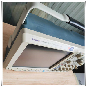 Nuevo Osciloscopio Portátil de Doble Canal de Alta Precisión Rohde & Schwarz RTH1002 con 1 Año de Garantía - Product Image 3