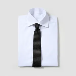 Sofistike ipek kravat-saf ipek, parlak düz renk-bahar ve yaz Chic için özelleştirilebilir boyutu