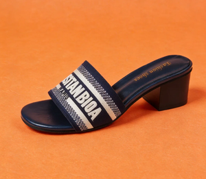 Chaussures pour hommes  Chaussures de course pour hommes  Catégories de chaussures célèbres  Chaussures de sport pour hommes  Chaussures décontractées  Catégories de chaussures célèbres - Product Image 1