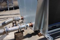Refroidisseur sec de tours de refroidissement adiabatique d'air d'économie d'eau de refroidissement moyen à hautes températures pour le refroidissement industriel de puissance