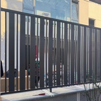Jardín Exterior Privacidad Entrada Puerta plana Valla de aluminio Panel de valla de puerta corredera doble individual