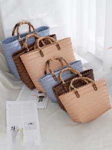 Dệt Túi Rơm Sang Trọng Cổ Điển Mùa Hè Bãi Biển Túi Xách Cho Phụ Nữ Phong Cách Phổ Biến Cho Mùa Xuân Mùa Bền PP - Product Image 4