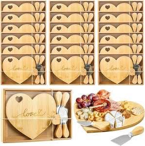 Planche à découper pour charcuterie en bois d'acacia avec plateau de service pour couteaux et fourchettes, cuisine cadeau de mariage - Product Image 6