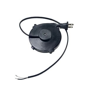 Bobine de câble <span class=keywords><strong>rétractable</strong></span> de 1,5 m, 2 conducteurs, 18 AWG, avec fiche US NEMA 1-15P vers extrémité <span class=keywords><strong>d</strong></span>énudée étamée de 5 cm, autobloquante - Product Image 2