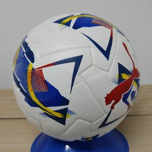 Ballon de football d'entraînement professionnel, design populaire, taille 5, cousu à la machine, en PVC et PU, pour les matchs sportifs en plein air, haute qualité - Product Image 2